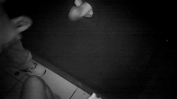 GLORY HOLE – SENTI UM PAU DE 25 CM ME ABRIR TODINHA NO SUWING