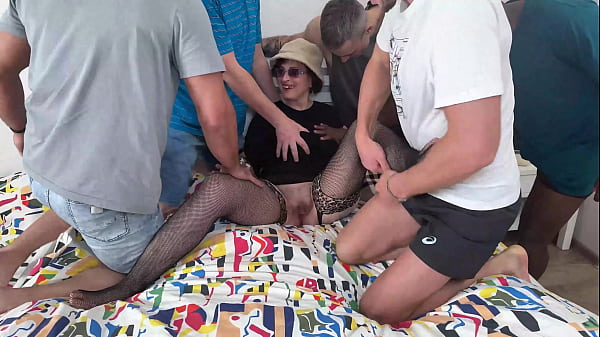 hairy mature gets extreme DP gangbanged